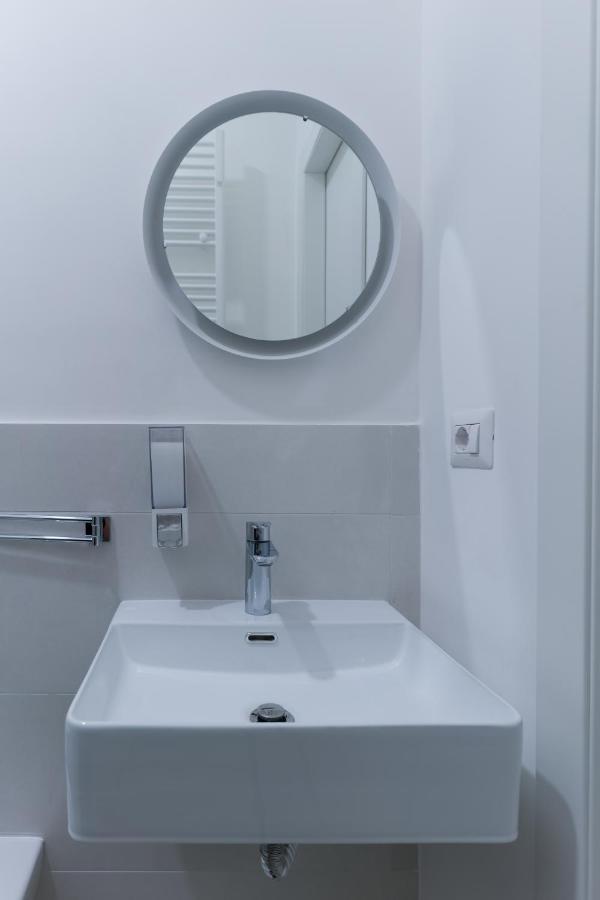 Sleep Inn Toledo - Self Check-In Napels Buitenkant foto